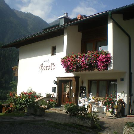 Haus Gerold Hotel Oetz Exterior foto
